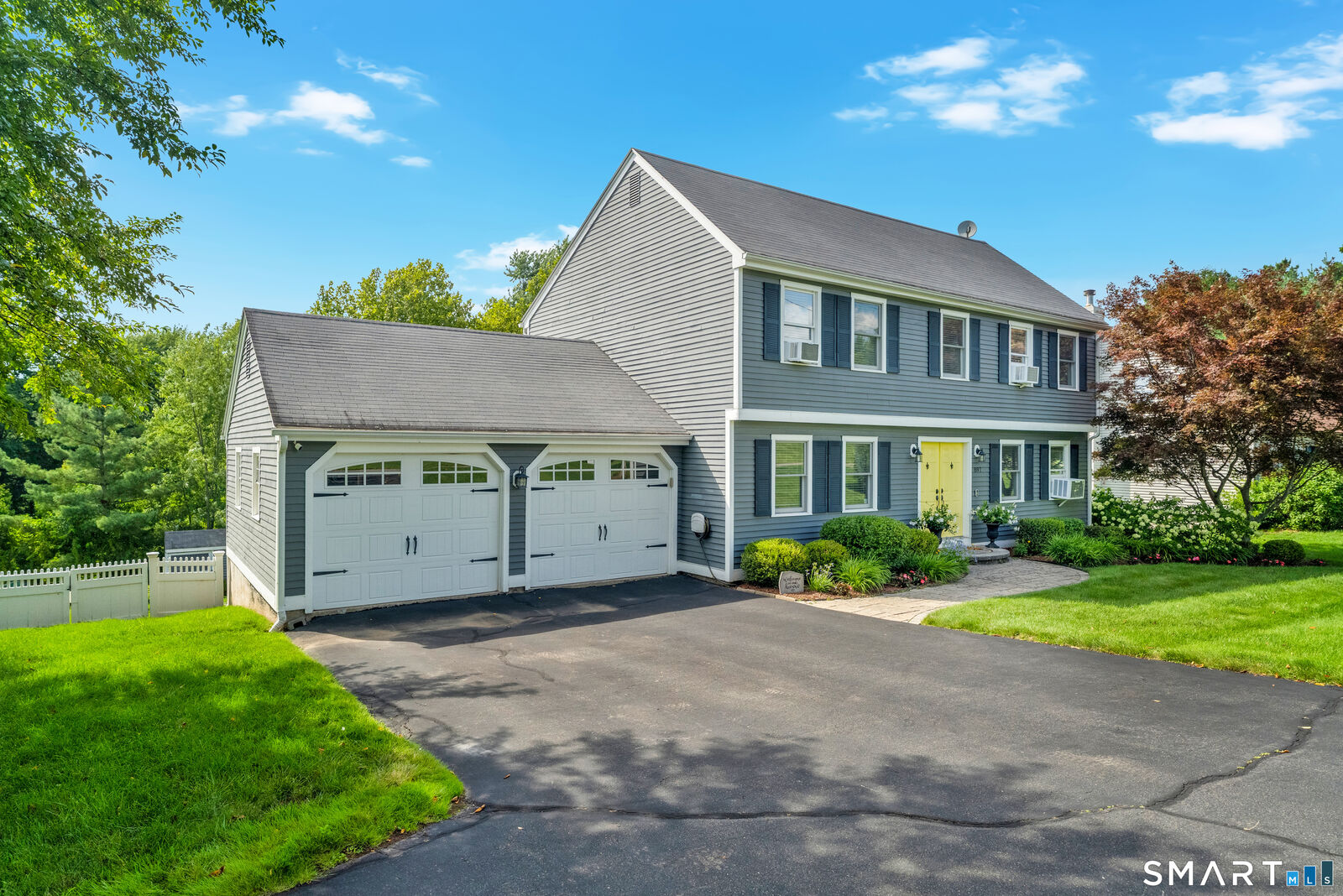 Property Photo: 897 East Street CT 06457