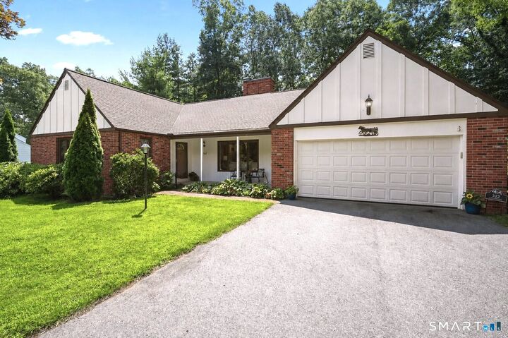 Property Photo:  322 Carriage Drive  CT 06033 