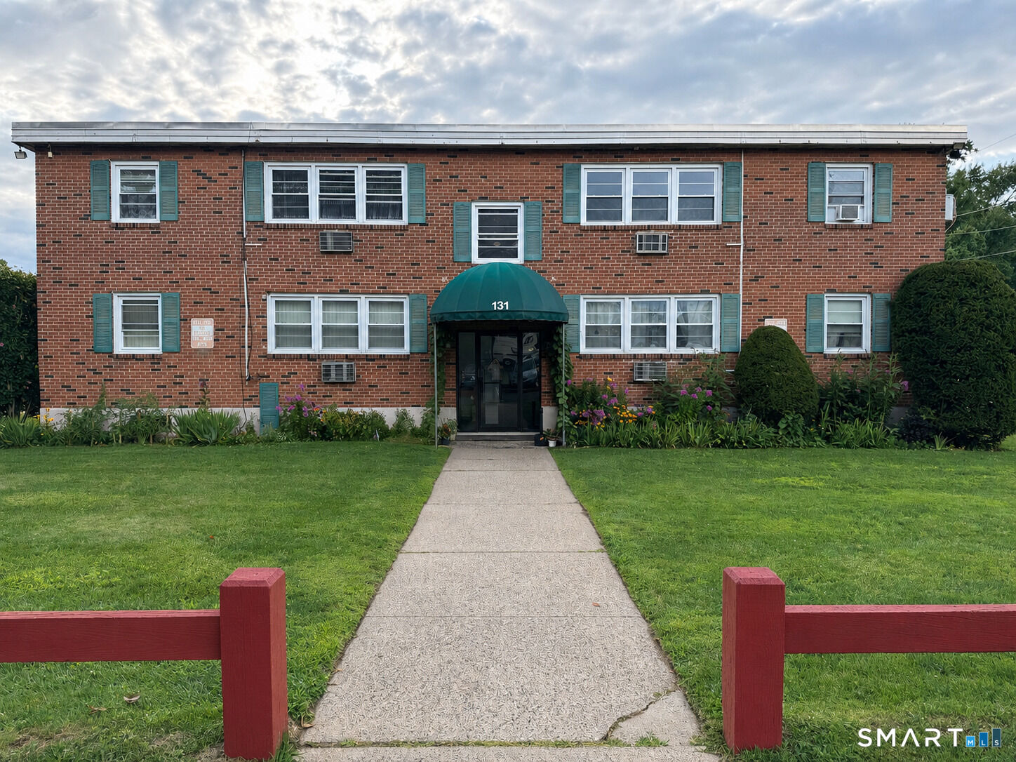Property Photo:  131 Milford St Extension B5  CT 06062 