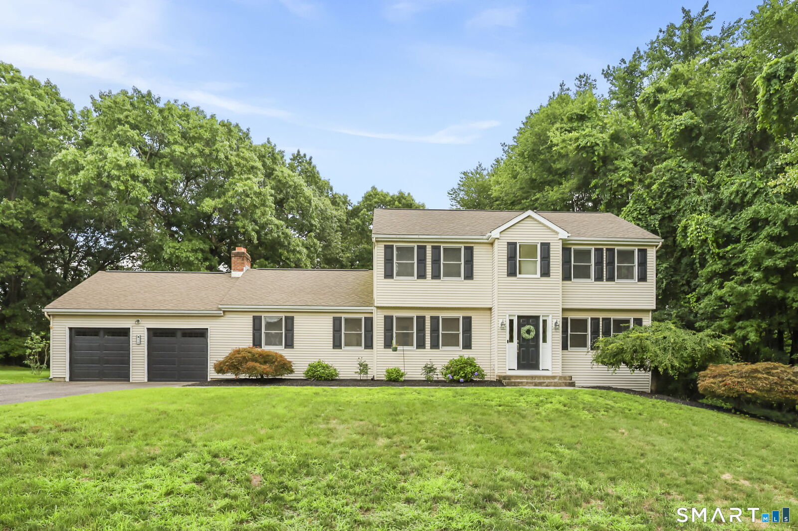 Property Photo: 18 Old Parish Drive CT 06074