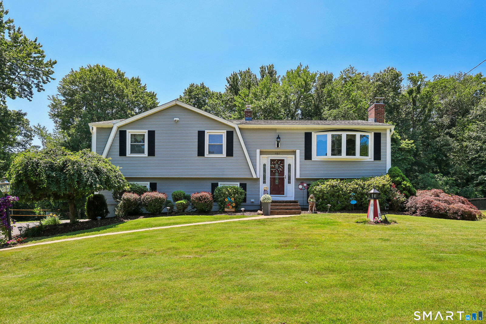Property Photo: 407 Curtiss Street CT 06489