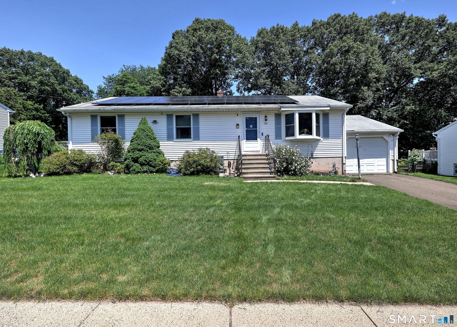 Property Photo: 160 Tanglewood Drive CT 06518