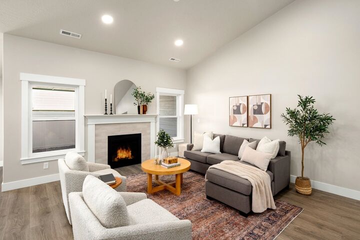 Property Photo: 5310 N Sunbeam Ln Pacific WA 99217