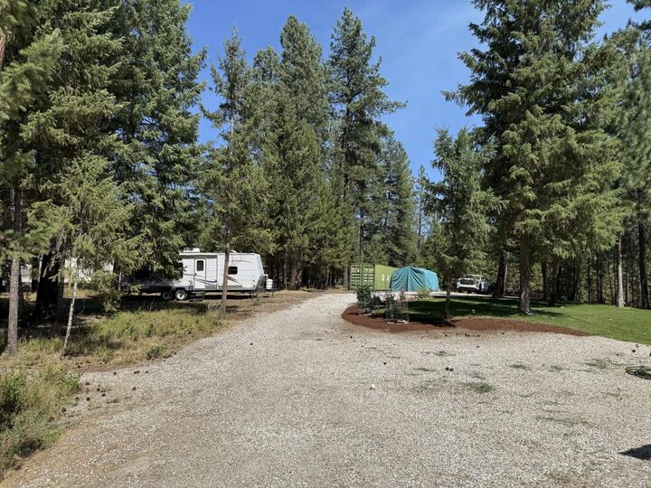 Property Photo: 3301 Viewridge Ln WA 99181