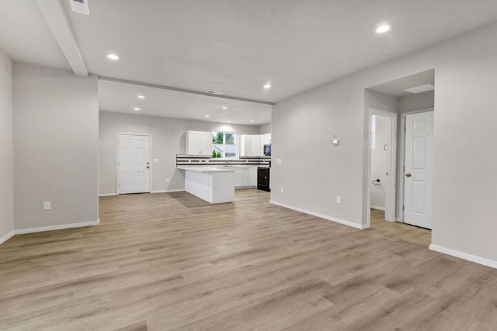 Property Photo:  4301 N Torrez Ln 4303 N Torrez  WA 99212 