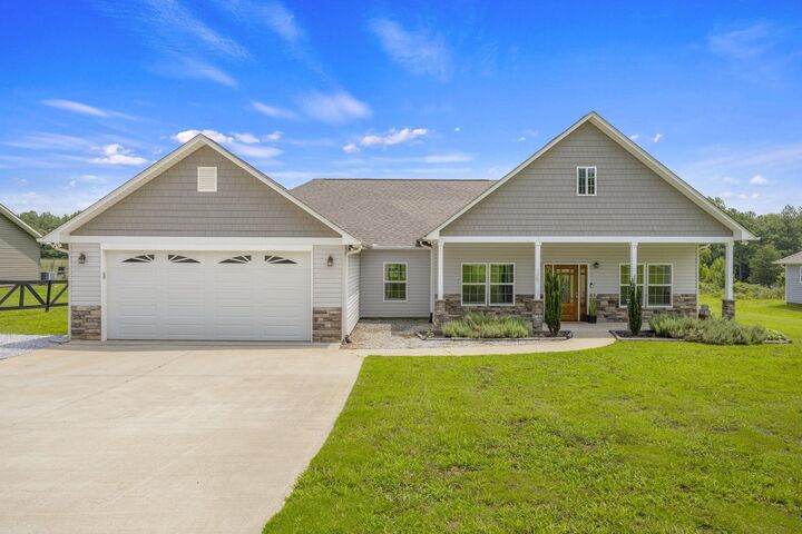 Property Photo: 1367 Ezell Road SC 29323