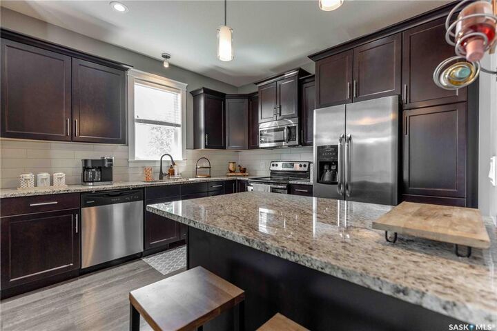 Property Photo:  425 Langer Place 26  SK S0K 4S1 