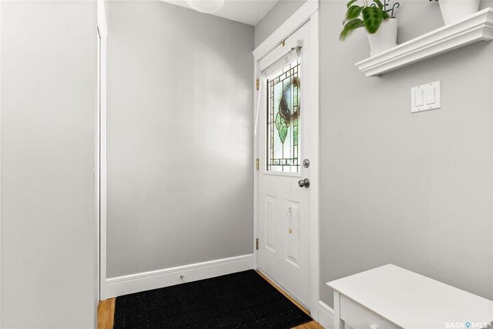 Property Photo:  23 Price Crescent  SK S4R 6R7 