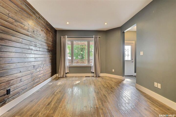 Property Photo:  2248 Halifax Street  SK S4P 1V2 