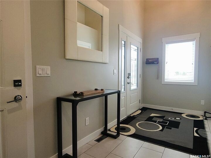 Property Photo:  626 Kinloch Crescent  SK S7M 5X2 
