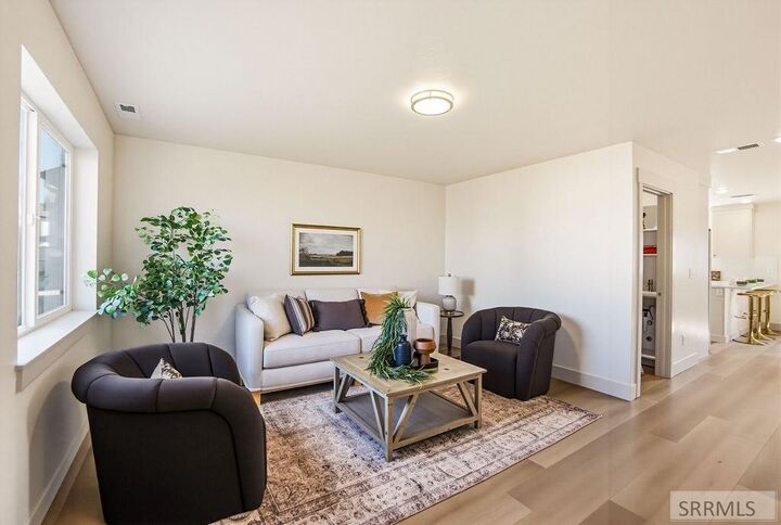 Property Photo: 1332 Boston Court ID 83402