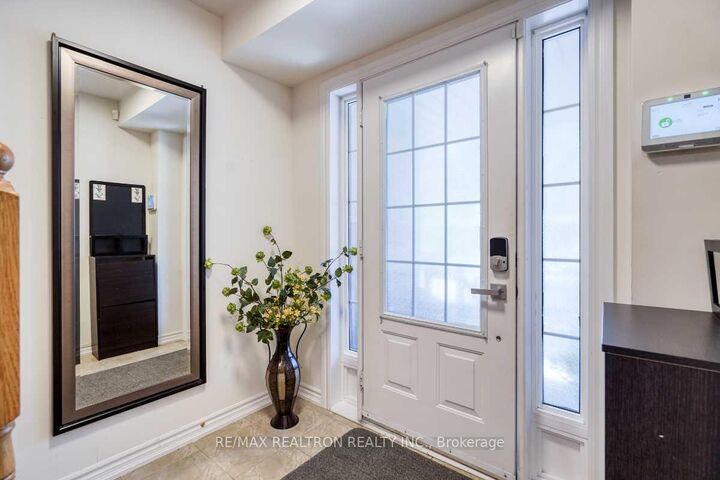 Property Photo: 15 Sprucewood Road ON L6Z 0J3