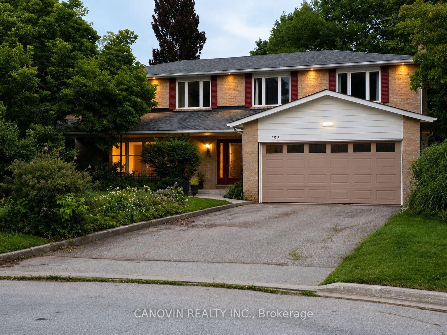 Property Photo: 183 St. Anthony's Court ON L4C 4T4