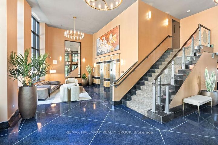 Property Photo:  235 Kent Street 514  ON K2P 1Z9 
