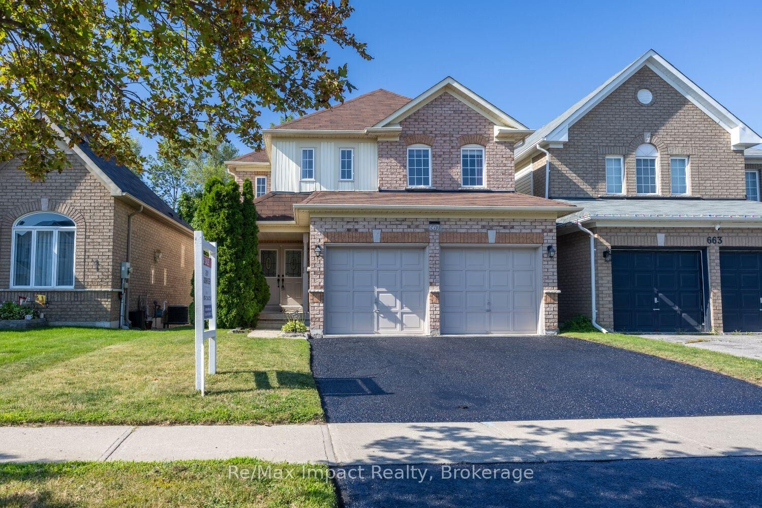 Property Photo: 667 Brasswinds Trail ON L1K 2Z2