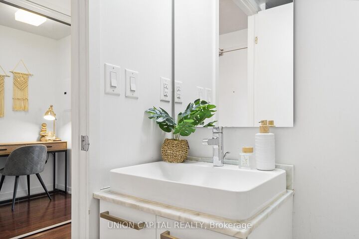 Property Photo: 12 York Street 501 ON M5J 0A9