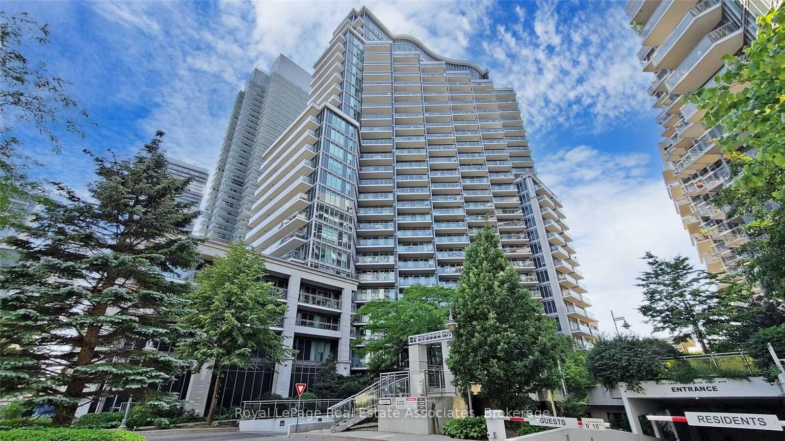 Property Photo:  2121 Lake Shore Boulevard W 509  ON M8V 4E9 