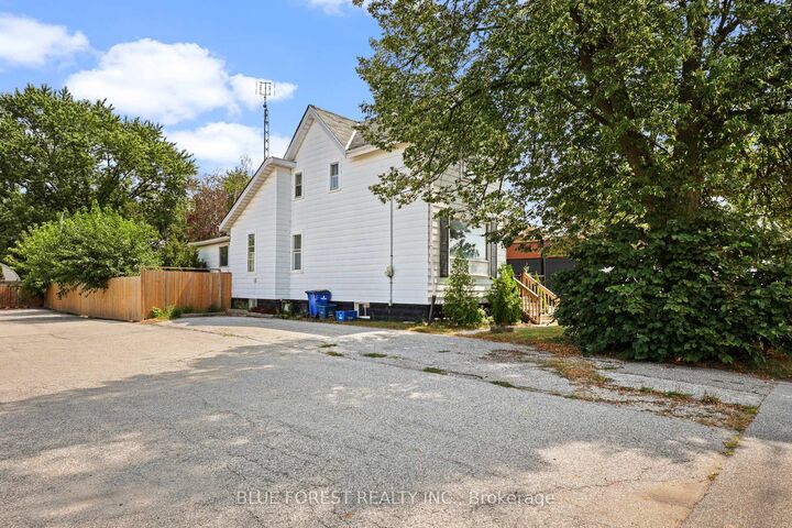 Property Photo: 305 St Clair Street ON N7L 3J8