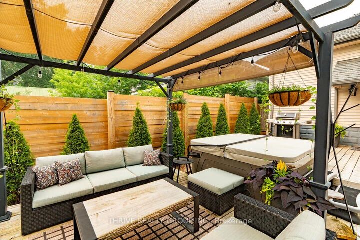 Property Photo: 25 Elm Street ON N5Z 2K3