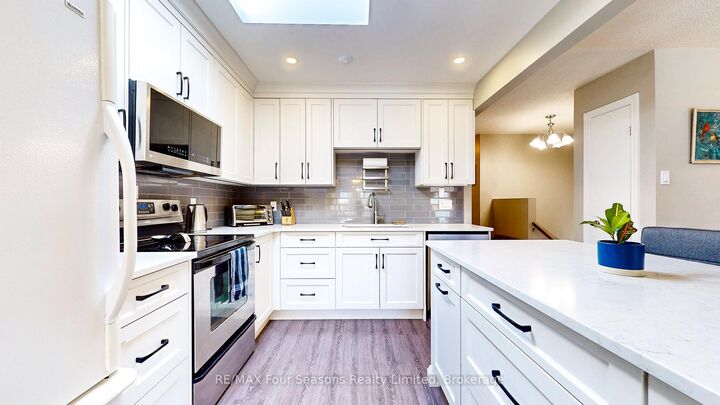 Property Photo: 74 Telfer Road ON L9Y 4S2