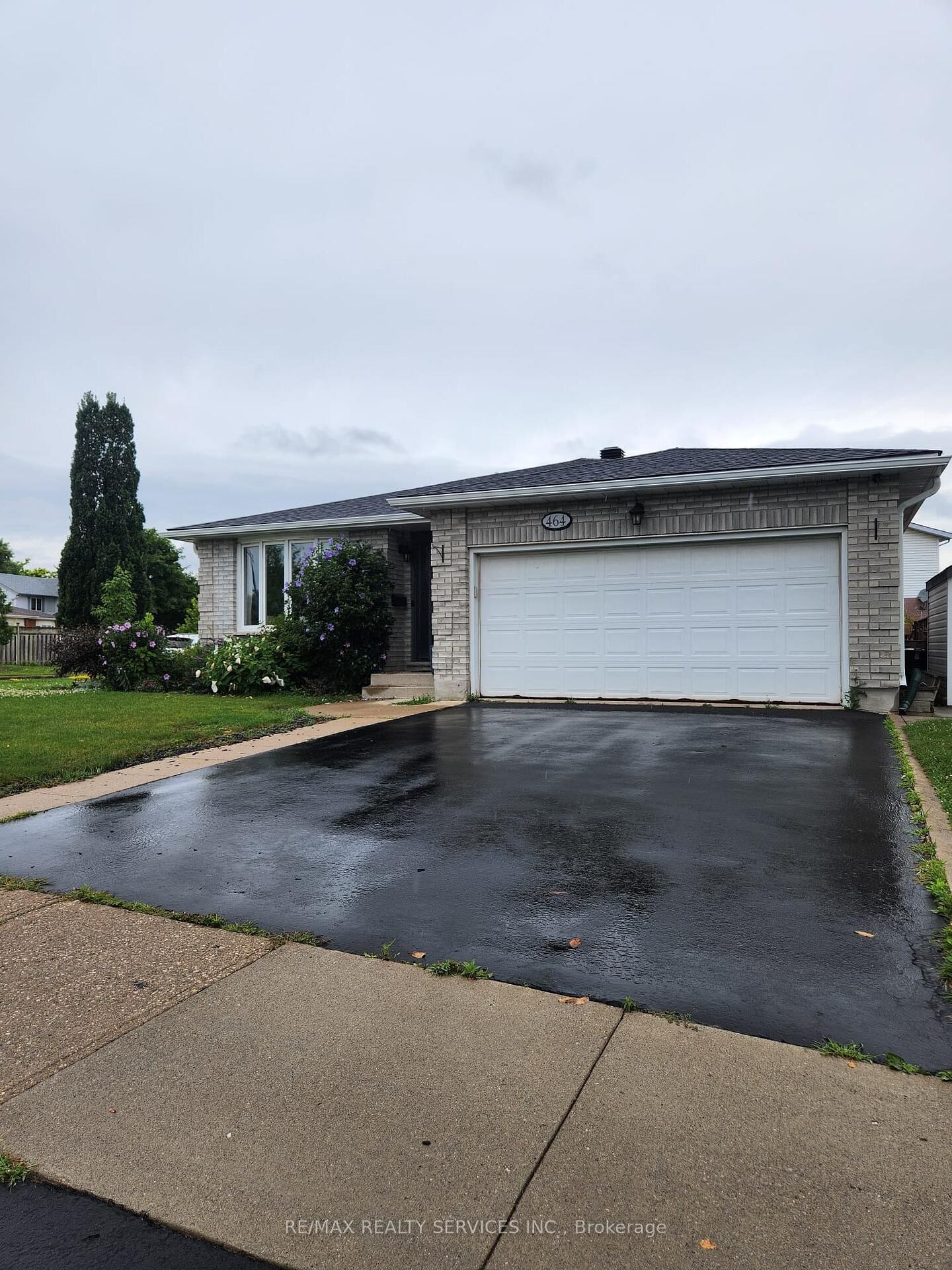 Property Photo:  464 Thorndale Drive Basement  ON N2T 1W5 