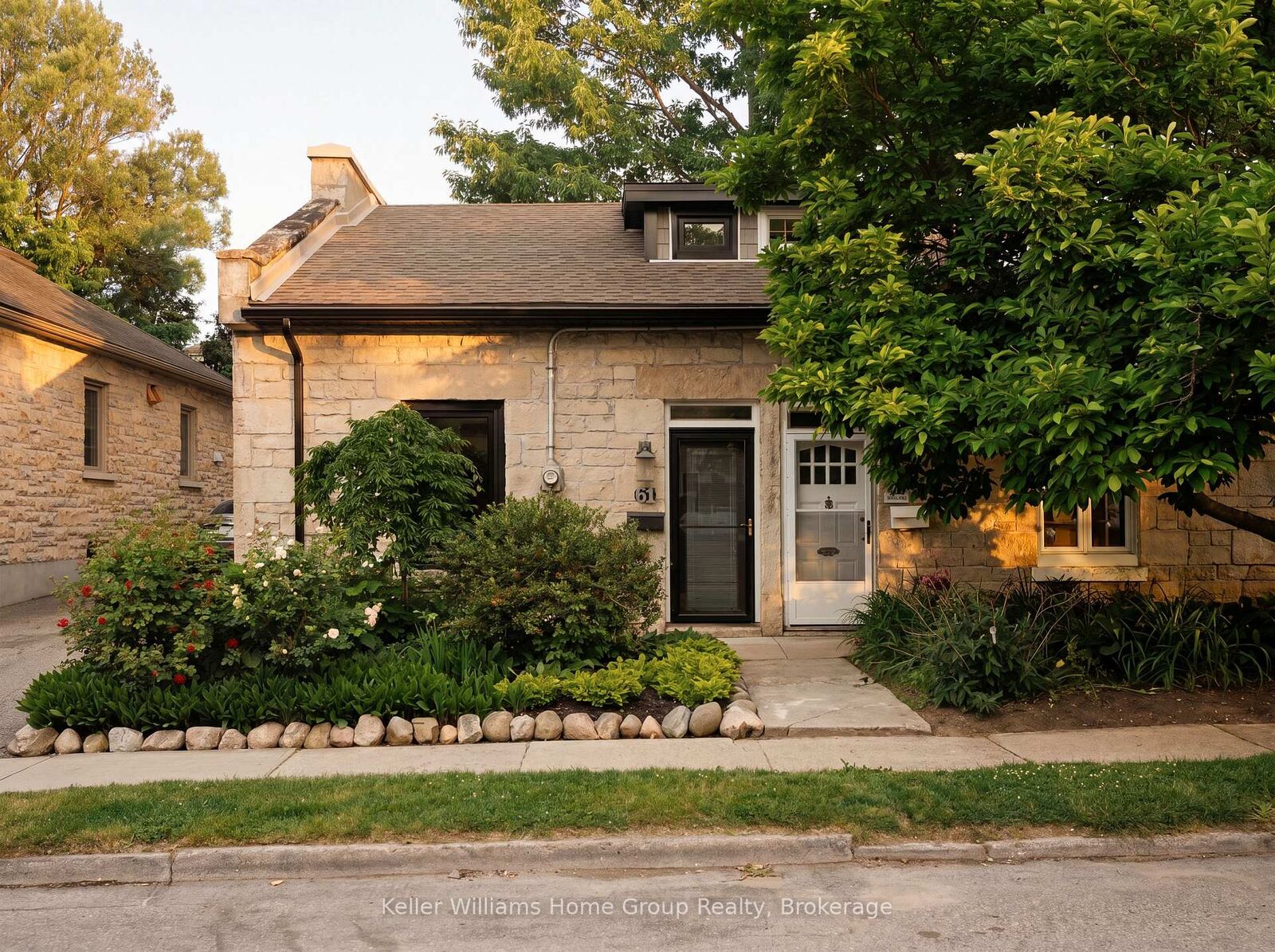 Property Photo: 61 Essex Street ON N1H 3K9