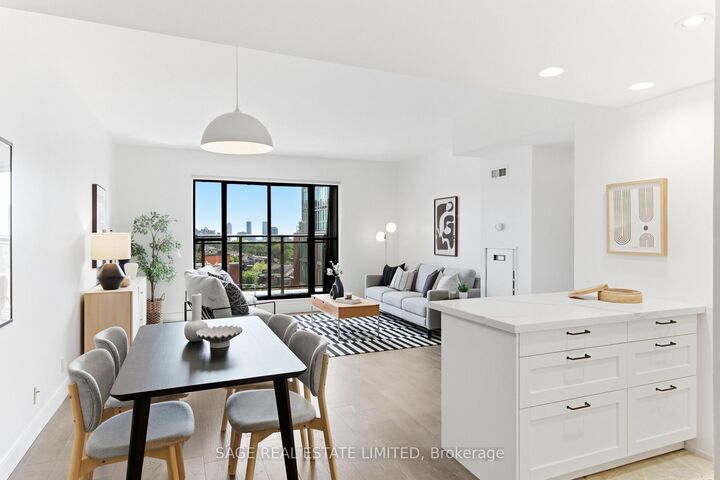 Property Photo:  456 College Street 801  ON M6G 4A3 