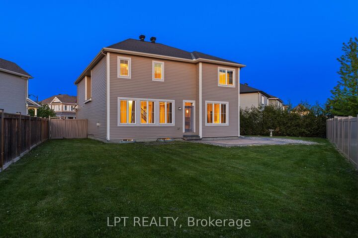 Property Photo:  67 Bristling Crescent  ON K2G 6C2 