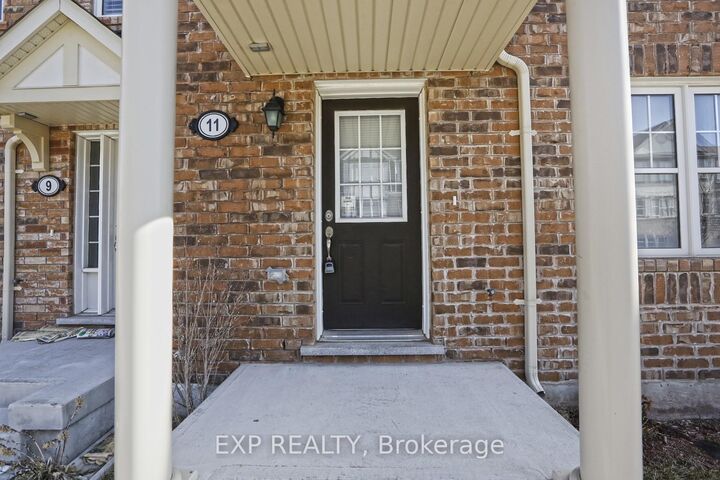 Property Photo:  11 Crossbill Road  ON L7A 0S5 