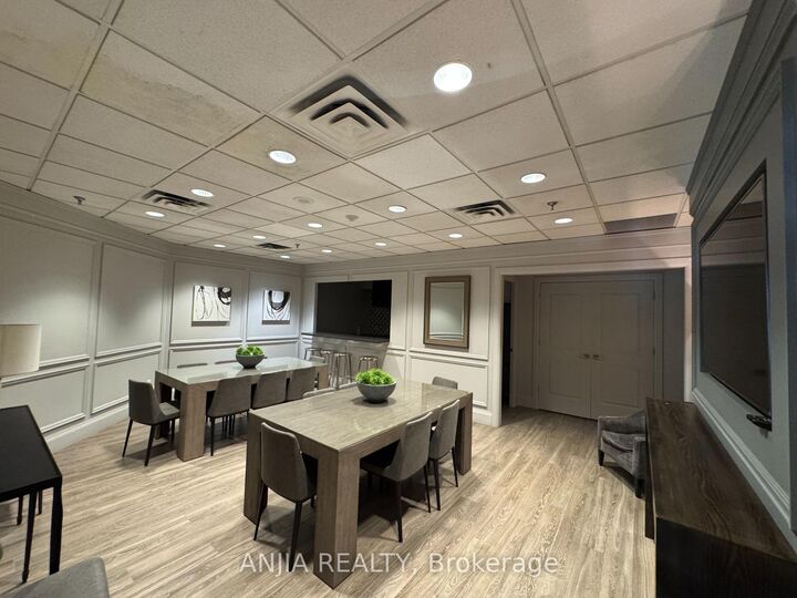 Property Photo:  75 York Mills Road 211  ON M2P 2E7 
