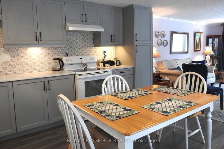 Property Photo:  8 Claremont Crescent  ON L3V 0P9 