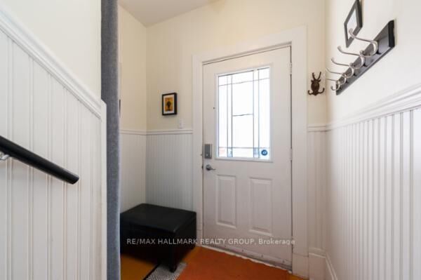 Property Photo:  473 Clarence Street  ON K1N 5R9 