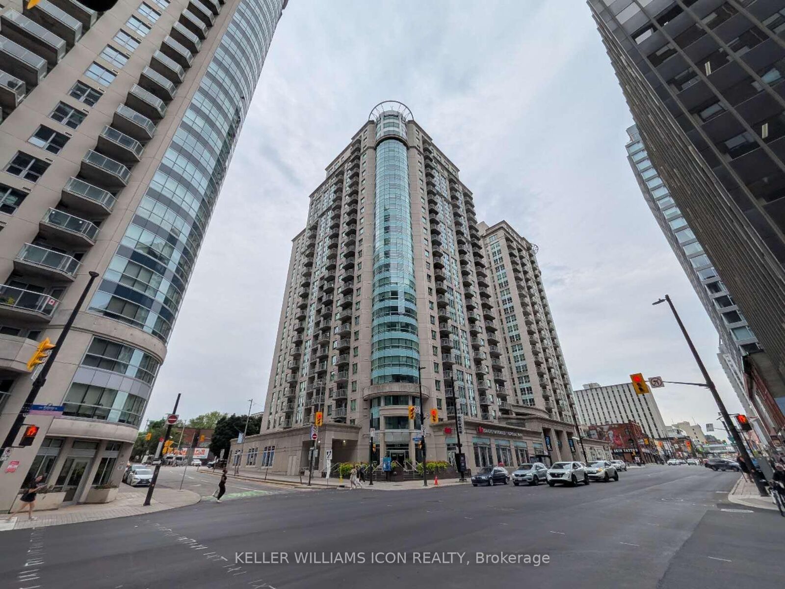 Property Photo:  234 Rideau Street 901  ON K1N 0A9 