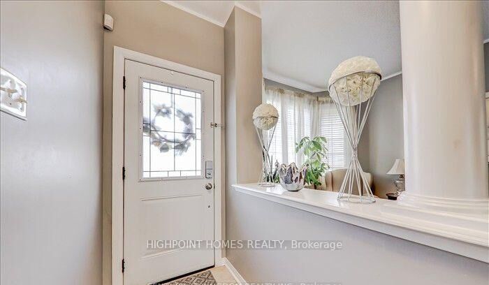 Photo de la propriété:  1059 Songbird Drive  ON L1K 2Y9 