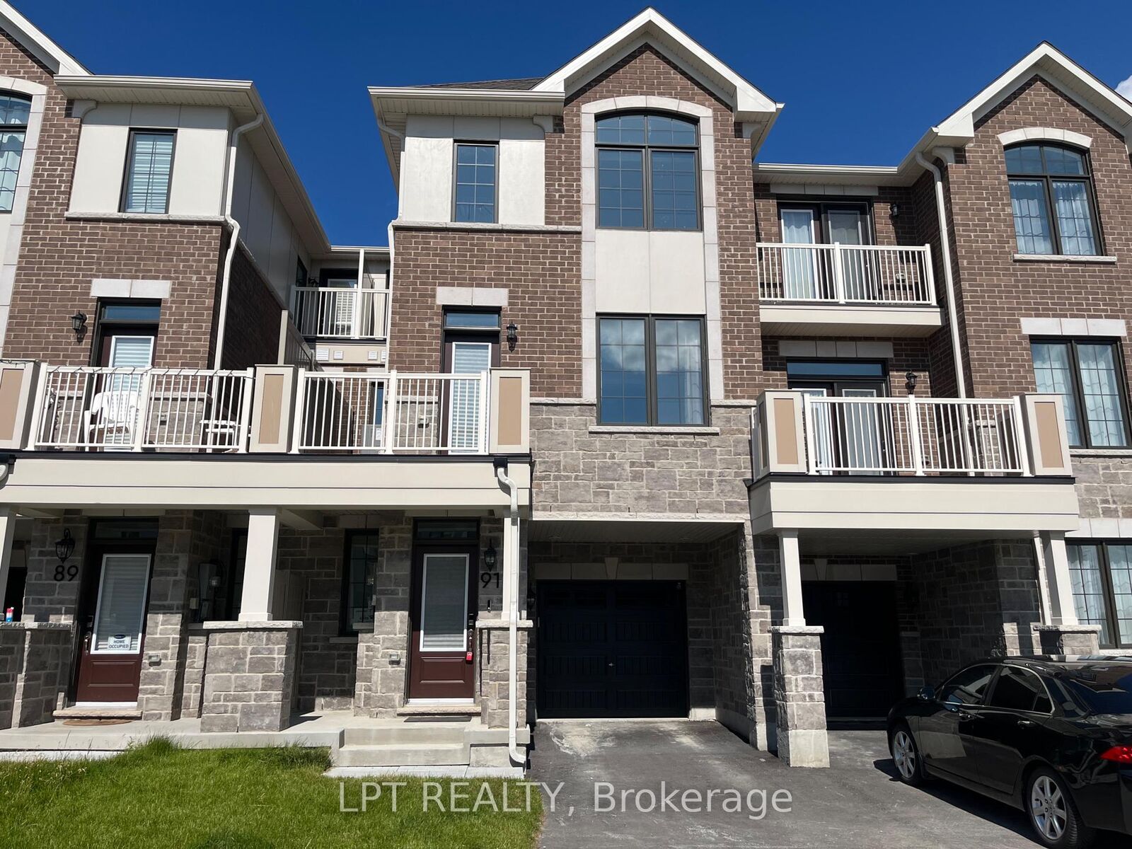 Property Photo:  91 Vinewood Crescent  ON L9J 1B4 