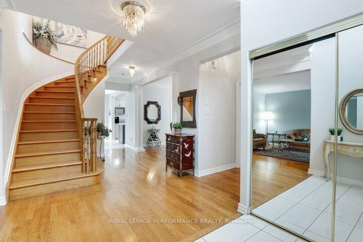 Property Photo: 28 Monet Court ON K1T 4B6