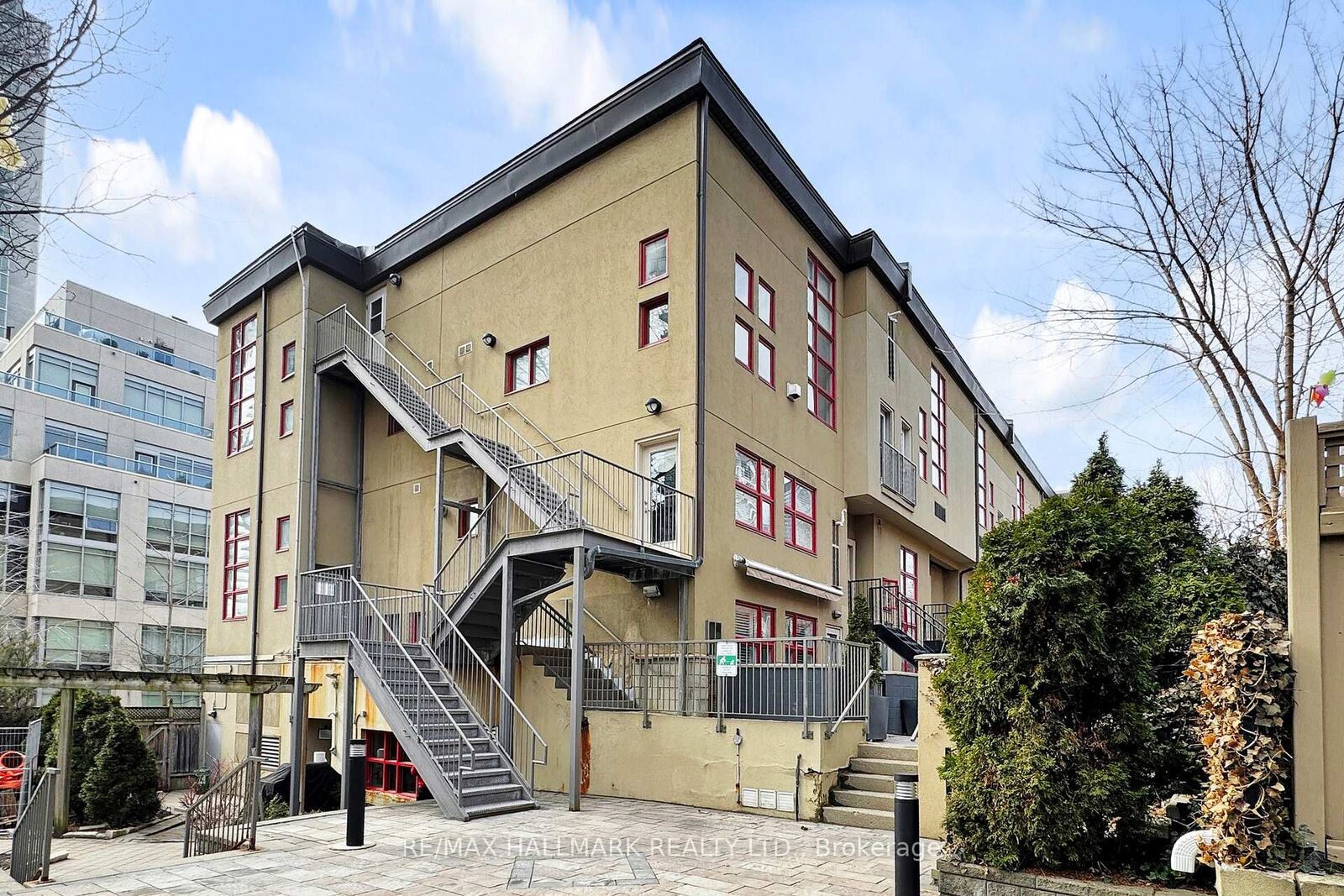 Property Photo:  21 Earl Street 314  ON M4Y 3C8 