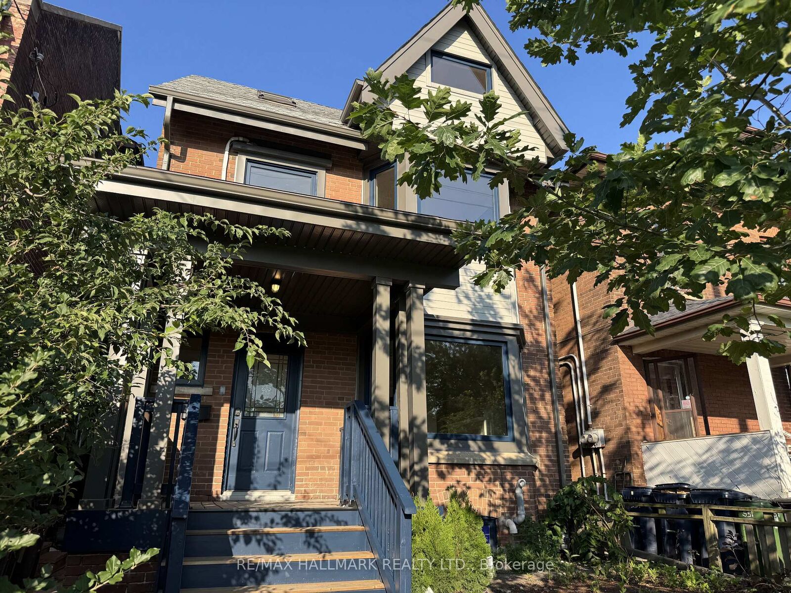 Photo de la propriété:  553 Broadview Avenue Upper  ON M4K 2N7 