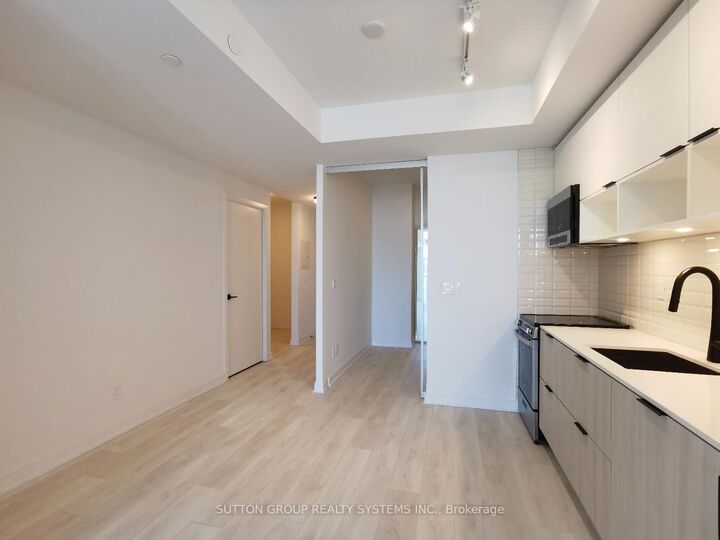 Property Photo:  35 Rolling Mills Road N324  ON M5V 0V6 
