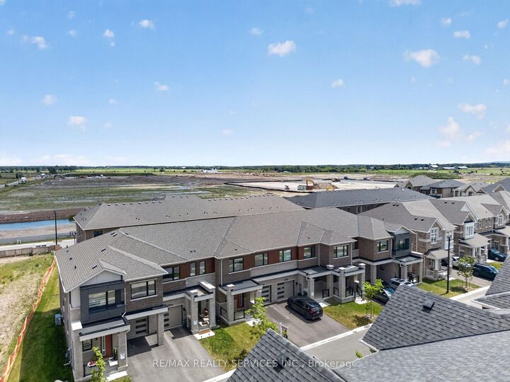 Photo de la propriété:  1702 Dance Court  ON L9E 2A3 