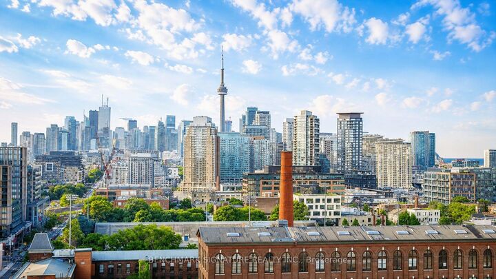 Property Photo: 270 Dufferin Street Lph18 ON M6K 0H8