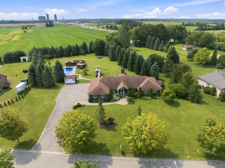 11 Steepleview Court — photo 1