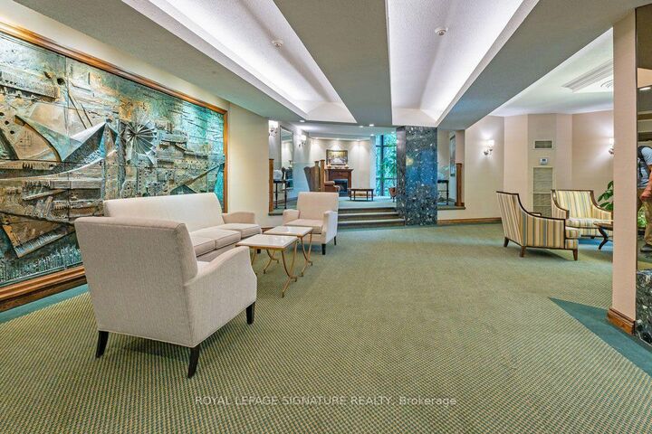 Property Photo:  2000 Islington Avenue 1912  ON M9P 3S7 