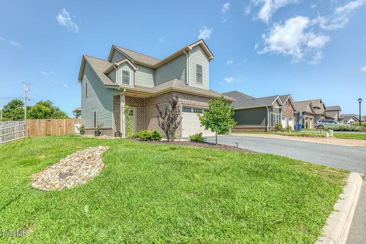 Property Photo: 933 Riddle Ridge Ridge TN 37659