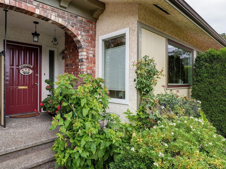 Property Photo:  3968 Cedar Hill Rd #7  BC V8N 3B8 