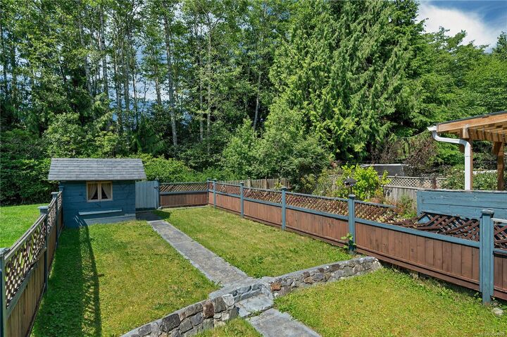 Property Photo: 7312 Pine Dr BC V0N 2P0
