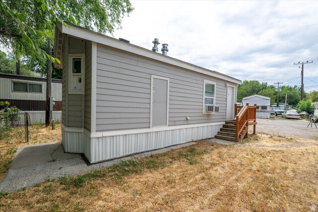 Property Photo: 410 N Main St 41 UT 84302