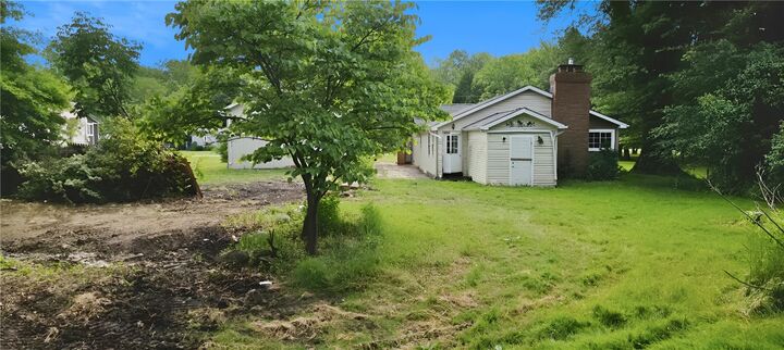 Property Photo:  3331 Evergreen Rd  PA 16143 
