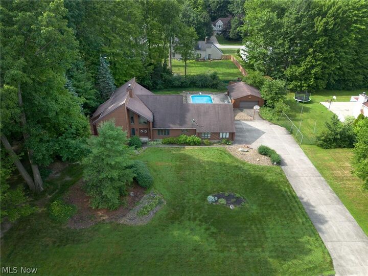 Property Photo:  1190 Trails Edge Drive  OH 44425 