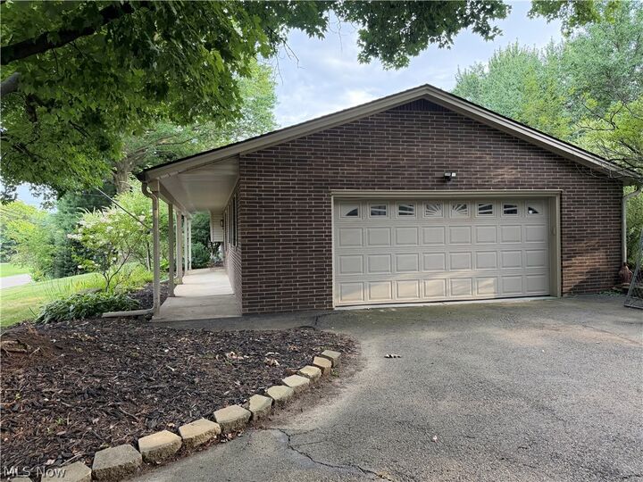 Property Photo: 8173 Spencer Avenue NW OH 44720